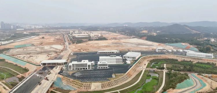 南寧綜合保稅區(qū)二期主要子項(xiàng)工程順利通過(guò)竣工驗(yàn)收